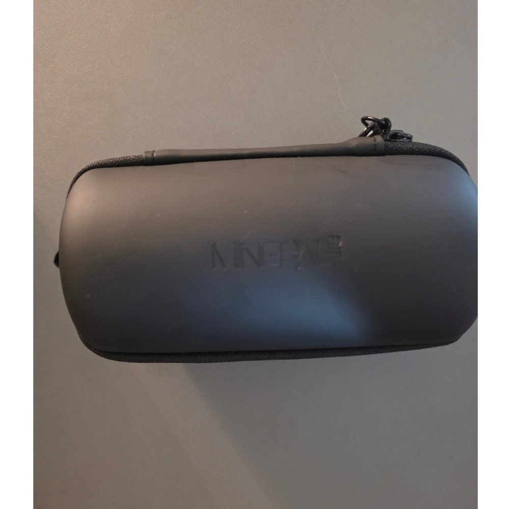 Mineral Air Hard Shell Travel Case Black Airbrush Makeup System Protective Pouch